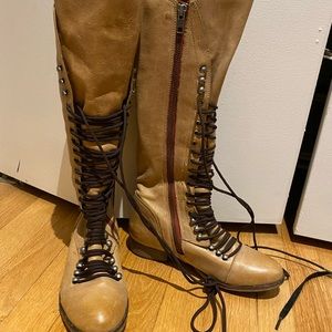 Steve Madden lace up boots sz 6